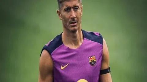 全国社会物流总额2025年预计突破360万亿元，需求规模持续扩大。